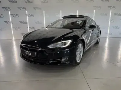 Usado Tesla Model S 386 kW (525 CV) 2016 Negro Utilitario