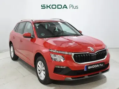 Usado Skoda Kamiq Selection 115 HP (84 kW) 2025 Vermelho SUV