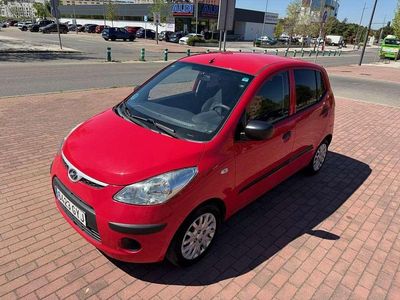 Usado Hyundai i10 Comfort 67 CV (49 kW) 2010 Rojo Utilitario