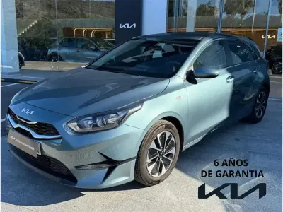 Occasion Kia Ceed 100 PK (73 kW) 2025 Grijs Hatchback