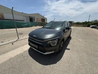 Usado Kia Niro 129 CV (94 kW) 2025 Negro SUV
