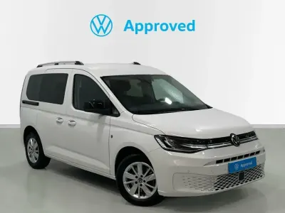 Usado VW Caddy Life 122 CV (89 kW) 2022 Blanco Monovolumen