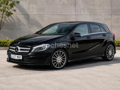 Usado Mercedes A250 211 CV (155 kW) 2013 Negro Utilitario