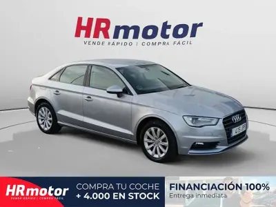 Usado Audi A3 Attraction 110 HP (80 kW) 2016 Cinzento Sedan