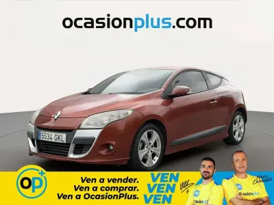Usado Renault Mégane Coupé Dynamique 106 CV (77 kW) 2009 Naranja Coupe