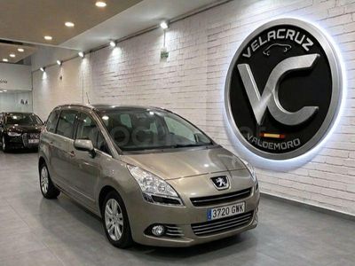 Usado Peugeot 5008 Sport 150 CV (110 kW) 2010 Beige Monovolumen