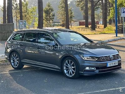 Usado VW Passat Sportline 190 CV (139 kW) 2015 Gris / plata Familiar