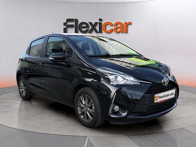 Usado Toyota Yaris Active 69 CV (50 kW) 2020 Negro Berlina