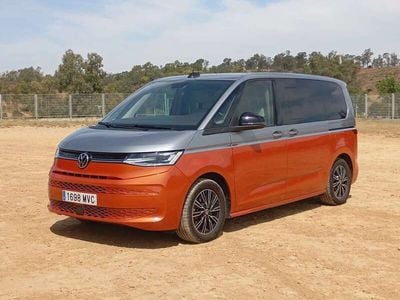 Naranja Usado 2024 VW T7 Life Van | 55.000 €