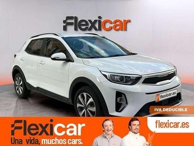Usado Kia Stonic 84 CV (61 kW) 2022 Blanco SUV