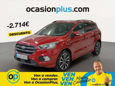 Usado Ford Kuga ST-Line 150 CV (110 kW) 2018 Rojo SUV