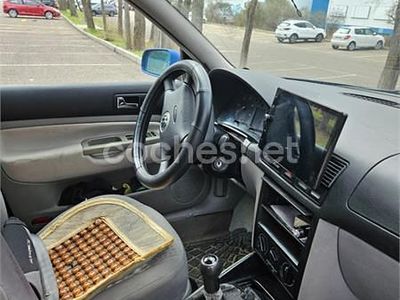 Usado VW Golf IV Highline 110 CV (80 kW) 2000 Azul Familiar