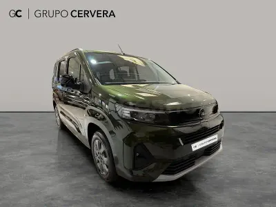 Nuevo Opel Combo 100 CV (73 kW) 2026 Verde Monovolumen