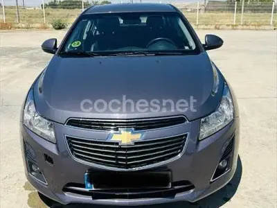 Usado Chevrolet Cruze LTZ 163 CV (119 kW) 2013 Gris / plata Berlina