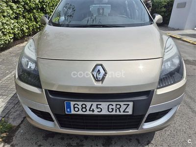 Usado Renault Scénic III Expression 105 CV (77 kW) 2009 Beige Monovolumen