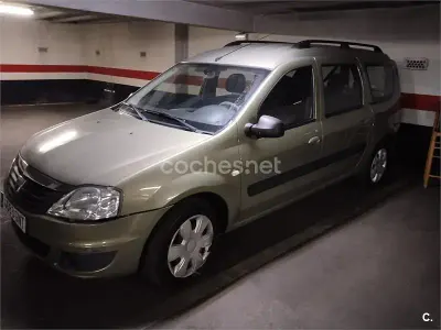 Usado Dacia Logan Lauréate 90 CV (66 kW) 2009 Beige Familiar