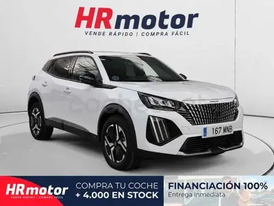 Usado Peugeot 2008 Allure 100 CV (73 kW) 2024 Blanco SUV