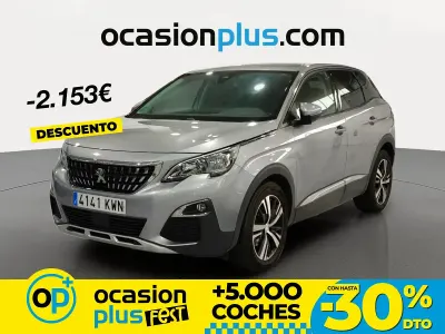 Usado Peugeot 3008 Allure 130 CV (95 kW) 2019 Gris SUV