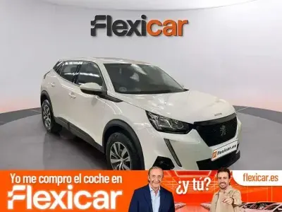 Usado Peugeot 2008 Active 100 CV (73 kW) 2021 Blanco SUV