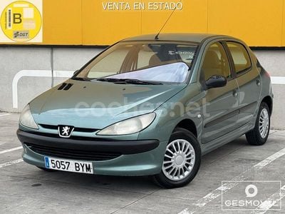 Verde Usado 2002 Peugeot 206 Berlina | 1360 € (Buen precio)
