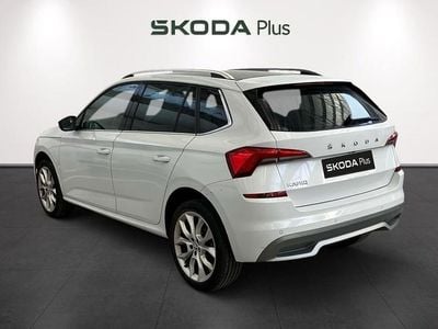 Usado Skoda Kamiq Sport 110 CV (80 kW) 2023 Blanco SUV