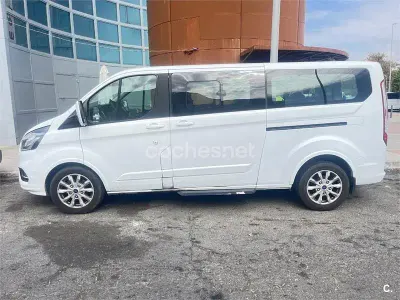 Usado Ford Tourneo Custom Titanium 185 CV (136 kW) 2019 Blanco Van