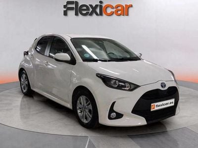 Blanco Usado 2022 Toyota Yaris Hybrid Business Edition Utilitario | 14.490 € (Precio justo)