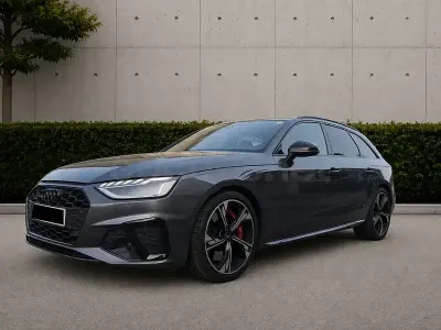 Usado Audi A4 341 CV (250 kW) 2023 Gris / plata Familiar