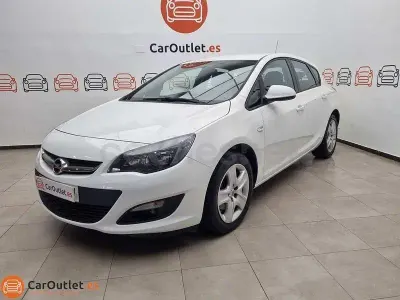 Usado Opel Astra Business 110 CV (80 kW) 2015 Blanco Berlina