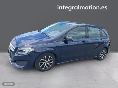 Usado Mercedes B180 108 CV (79 kW) 2018 Negro Utilitario