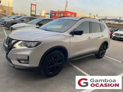 Usado Nissan X-Trail N-TEC 160 CV (117 kW) 2020 Gris / plata SUV
