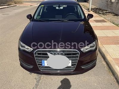 Usado Audi A3 110 CV (80 kW) 2015 Granate Berlina