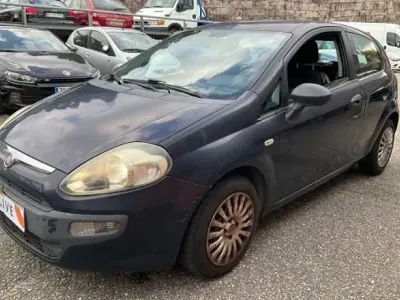 Usado Fiat Punto Active 75 CV (55 kW) 2011 Utilitario