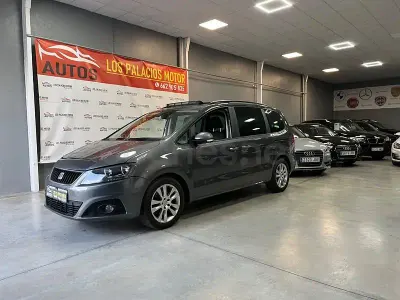 Usado Seat Alhambra Style 140 CV (102 kW) 2012 Gris / plata Monovolumen
