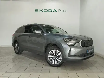 Usado Skoda Kodiaq Selection 150 CV (110 kW) 2025 Gris / plata SUV