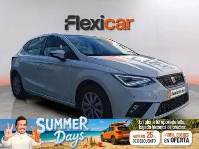 Usado Seat Ibiza Style 110 CV (80 kW) 2021 Blanco Utilitario