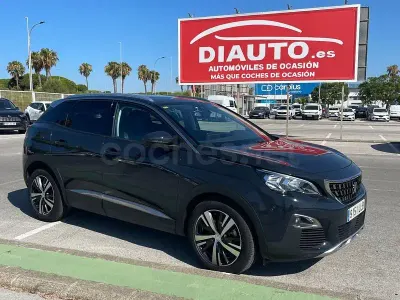 Usado Peugeot 3008 Allure 130 CV (95 kW) 2020 Azul SUV