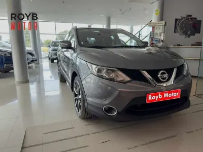 Usado Nissan Qashqai S 131 CV (96 kW) 2014 Gris / plata SUV