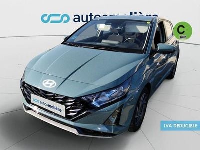 Usado Hyundai i20 100 CV (73 kW) 2024 Verde Utilitario