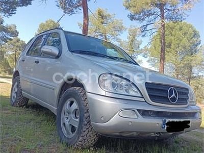 Usado Mercedes ML270 163 CV (119 kW) 2002 Gris / plata SUV
