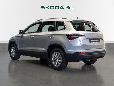 Gris plata Usado 2023 Skoda Karoq Ambition SUV | 25.200 € (Precio justo)