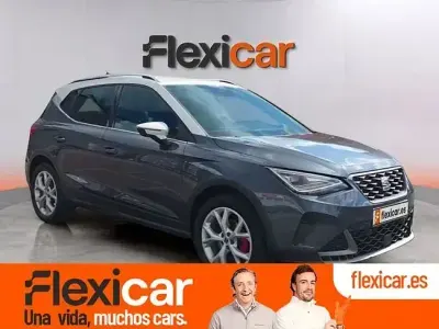 Usado Seat Arona FR 150 CV (110 kW) 2023 Gris SUV