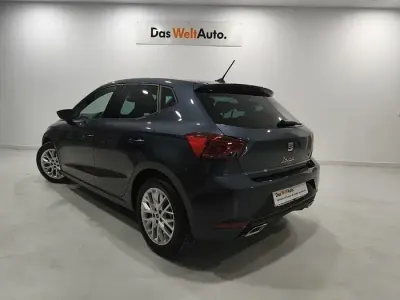 Usado Seat Ibiza FR 115 CV (84 kW) 2025 Gris Utilitario