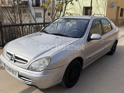Gris / plata Usado 2002 Citroën Xsara Exclusive Berlina | 2000 € (Precio justo)