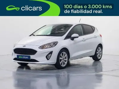 Usado Ford Fiesta Trend+ 101 CV (74 kW) 2017 Blanco Utilitario
