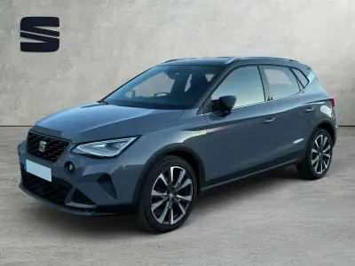Usado Seat Arona FR 115 CV (84 kW) 2025 Gris/plata SUV