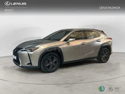 Usado Lexus UX Business Edition 184 CV (135 kW) 2021 Gris / plata SUV