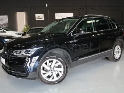 Usado VW Tiguan Life 150 CV (110 kW) 2021 Negro SUV
