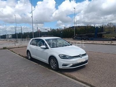 Usado VW Golf VII Advance 115 CV (84 kW) 2019 Blanco Berlina