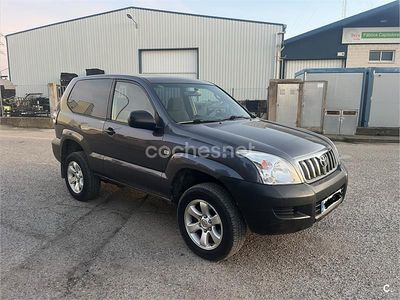 Begagnad Toyota Land Cruiser 173 HK (127 kW) 2009 Grå SUV